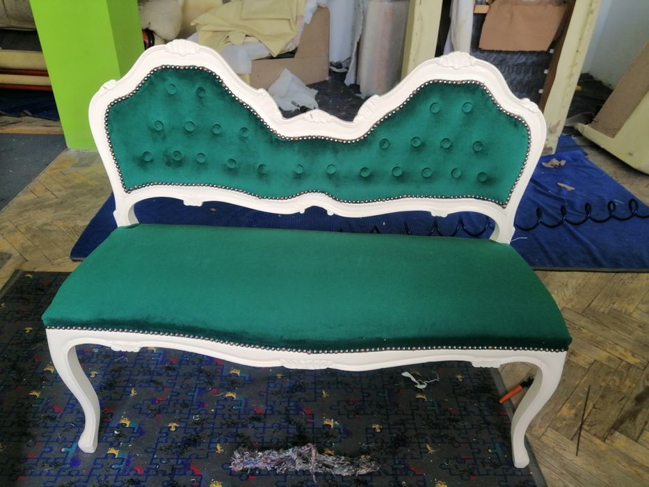 Tapiter Tapitam și retapitam canapele