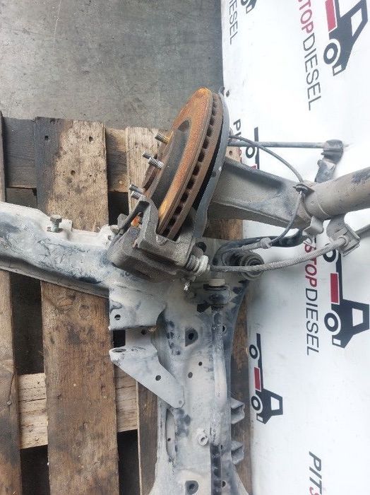 fuzeta stanga dreapta fata nissan x-trail 2014 2015 2016 2017 2018 2019 1.6 dci