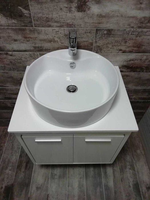 Шкаф за Баня . Мебели за Баня