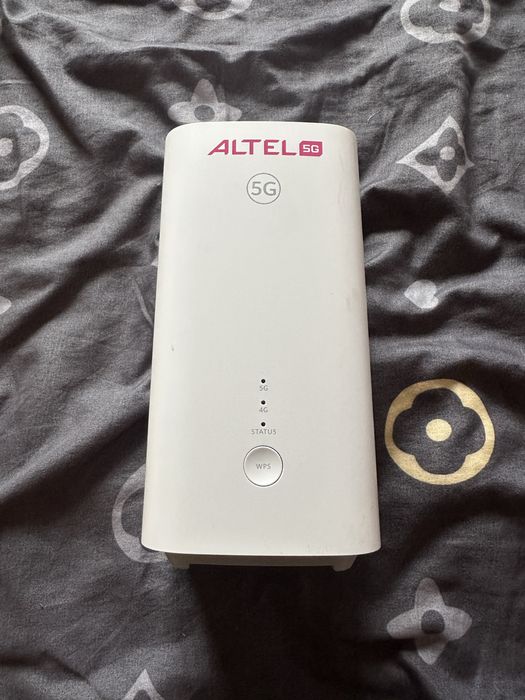Wi-Fi роутер ALTEL 5G H155-380