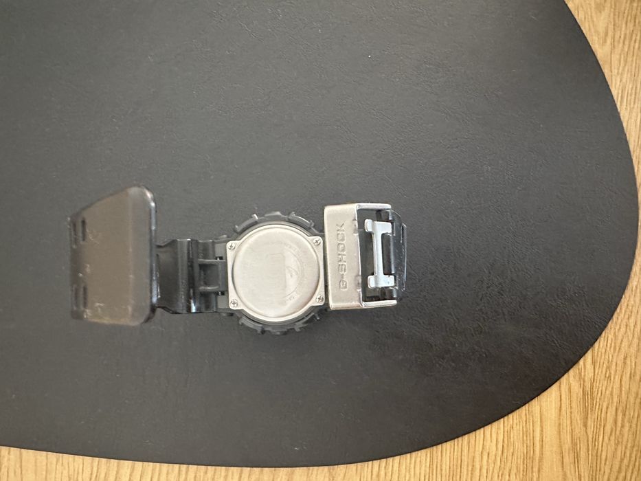 Casio G-SHOCK wr20bar
