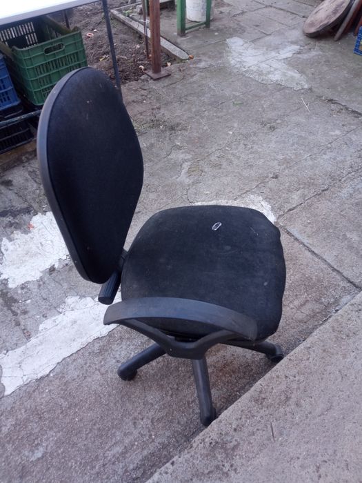 Офис стол  работещ