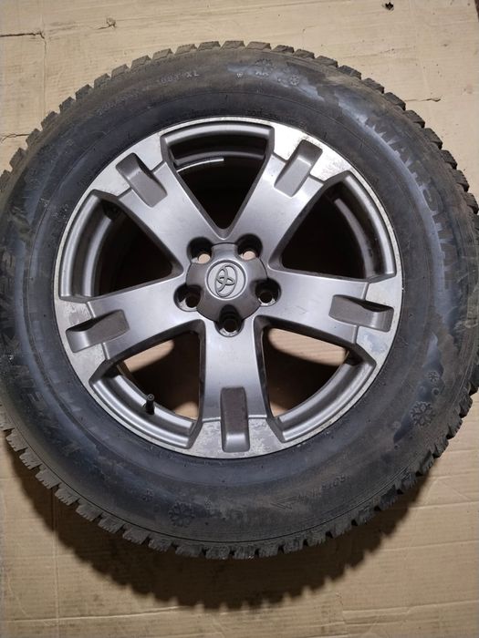 Продам резина с дисками зимняя