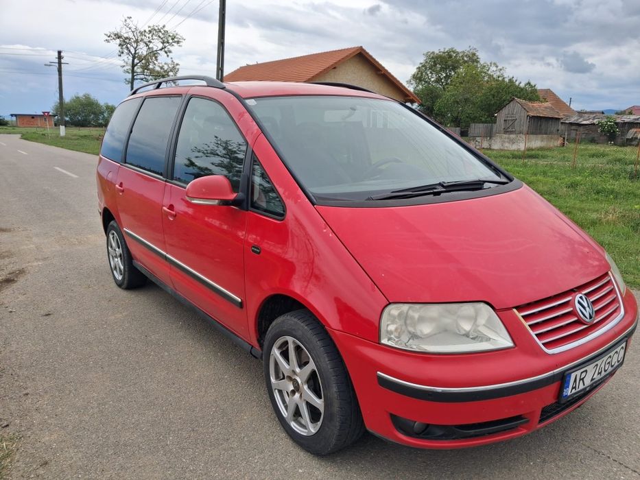 Vând Vw Sharan 1.9