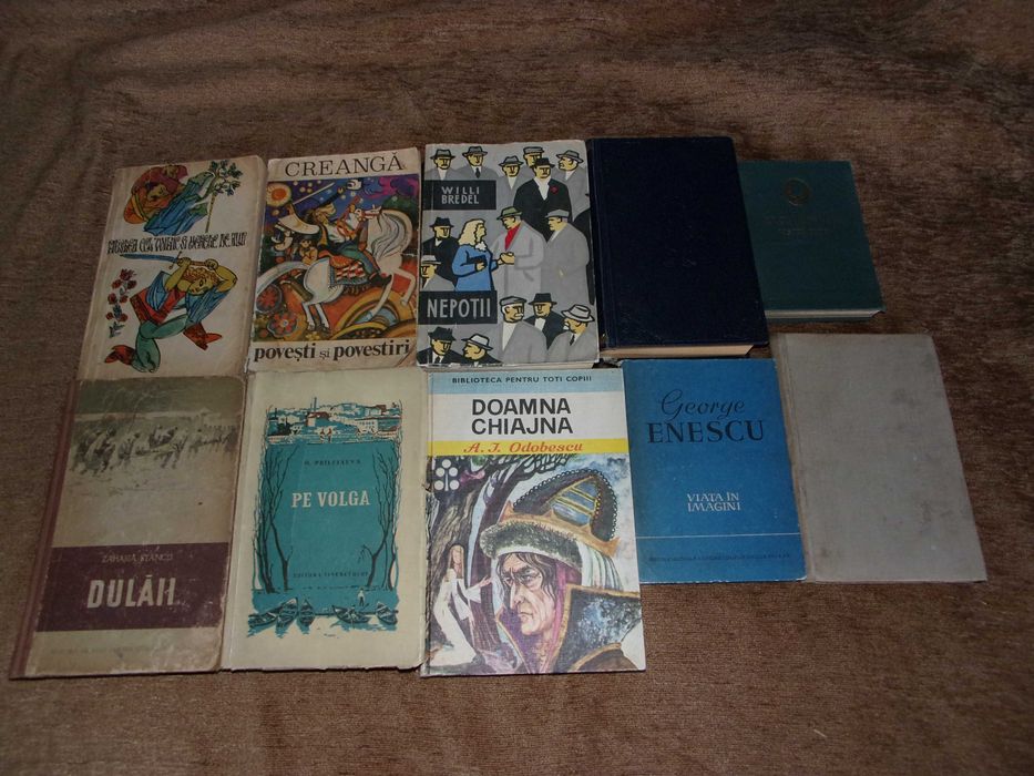 Cartii copii anii comunismului