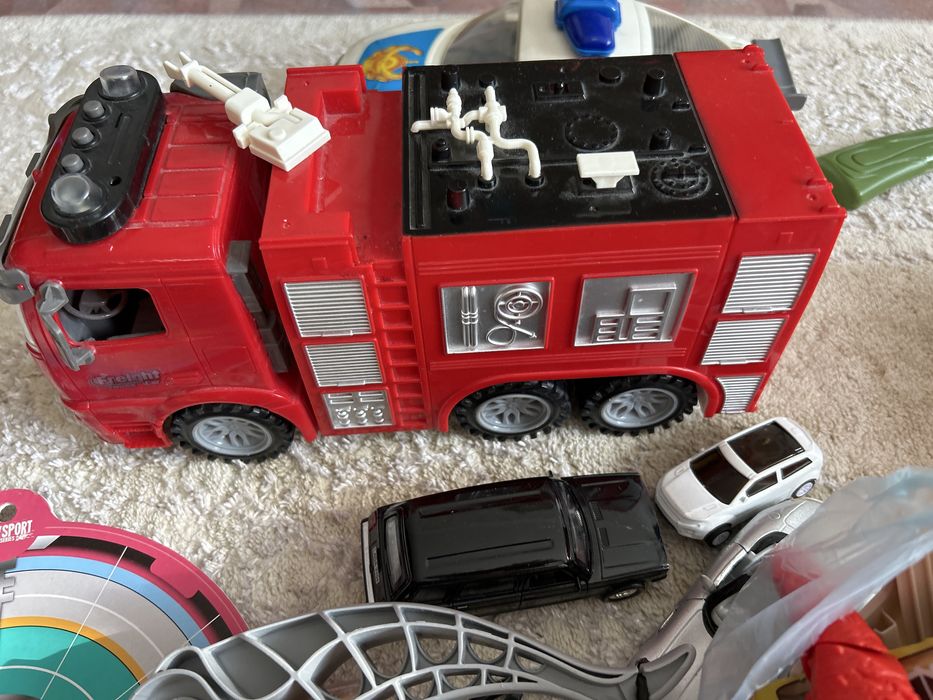 Продам игрушки детские