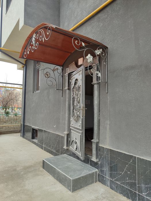 Chevar Baxt orqasida joylashgan 214 kv m