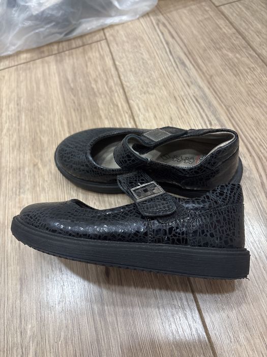 Продам кожанные туфли 29 размер