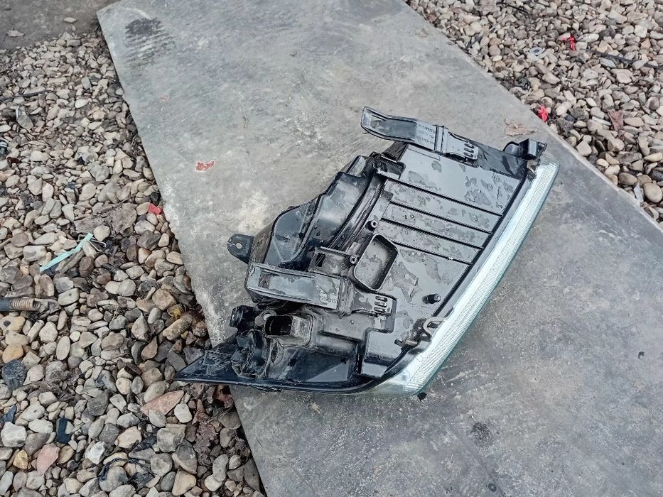 Far stanga ford focus 2 2005/2006/2007/2008