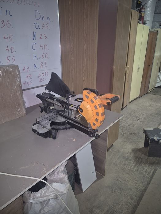Пила торцовочная ВИХРЬ ПТ-255ПЛ
