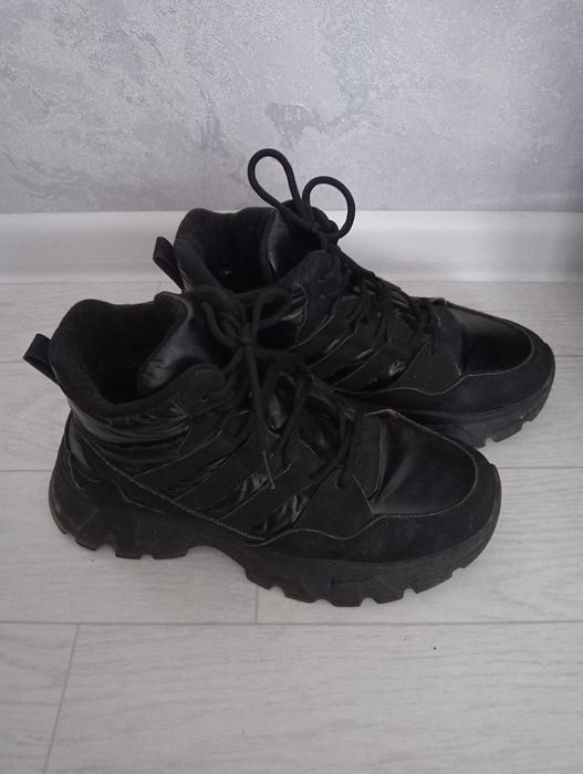 Кроссовки зимние 36 размер