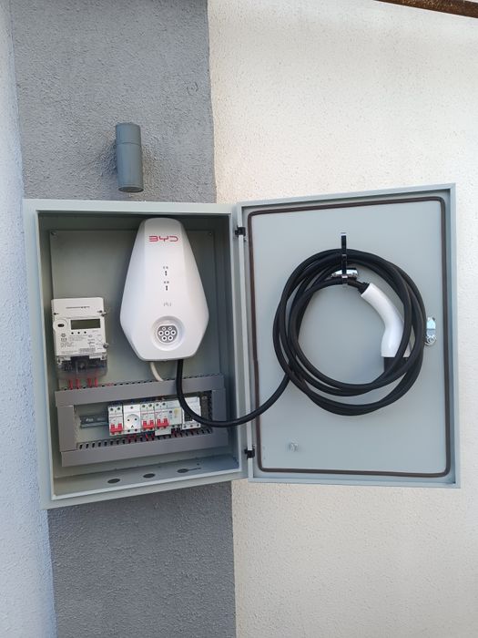 Установка зарядное устройство для Электромобилей