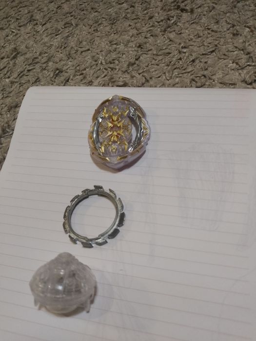 Продам бейблейд 4500