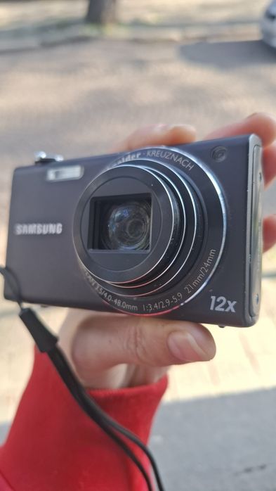 Компактен дигитален фотоапарат SAMSUNG WB210