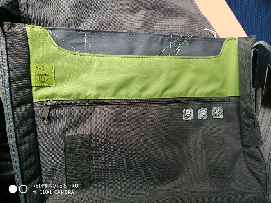 LASSIG   чанта за офис /училище