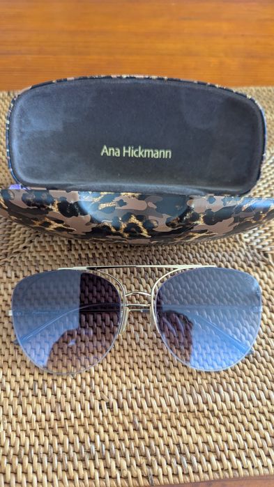 Слънчеви очила Moschino Ray -Ban Furla Ana Hickmann
