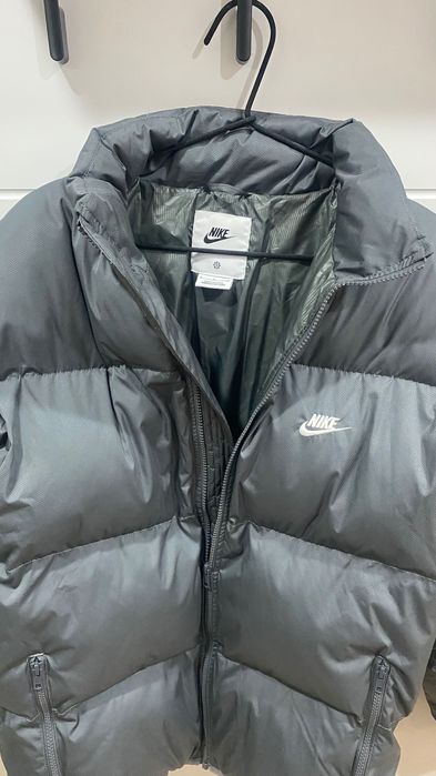 Ново зимно яке Nike