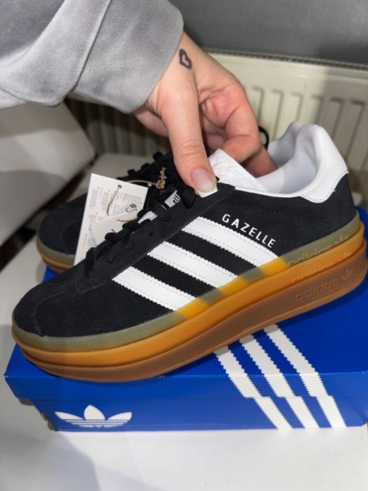 Дамски Маратонки adidas gazelle ,размер 36