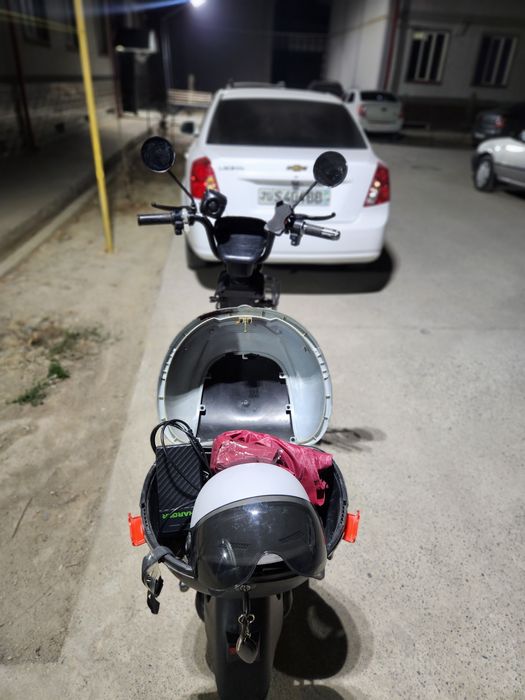 Skuter sotiladi Qashqadaryo-Shaxrisabz Продаётся скутер Кашкадарья