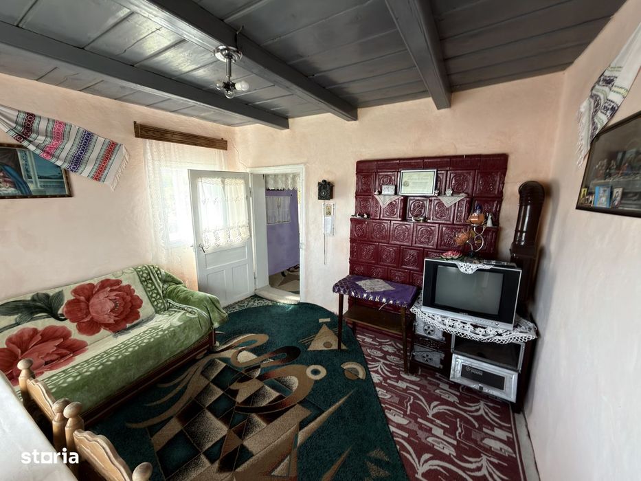 Casa noua  cu etaj+ casa renovata in Cucorani