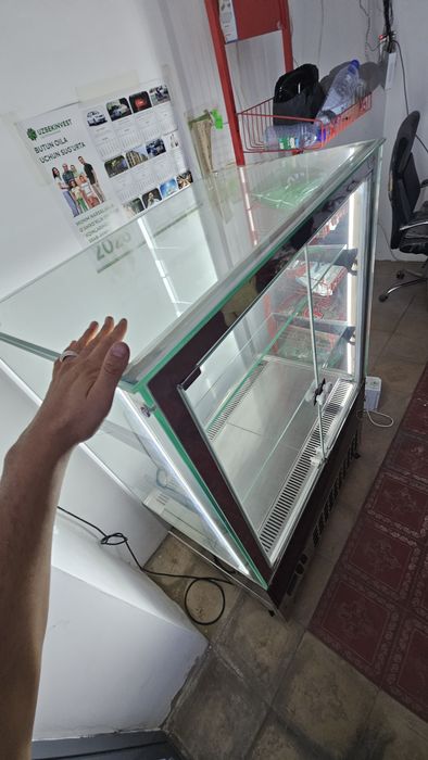 Холодильник витрина,xolodelnik vitrina