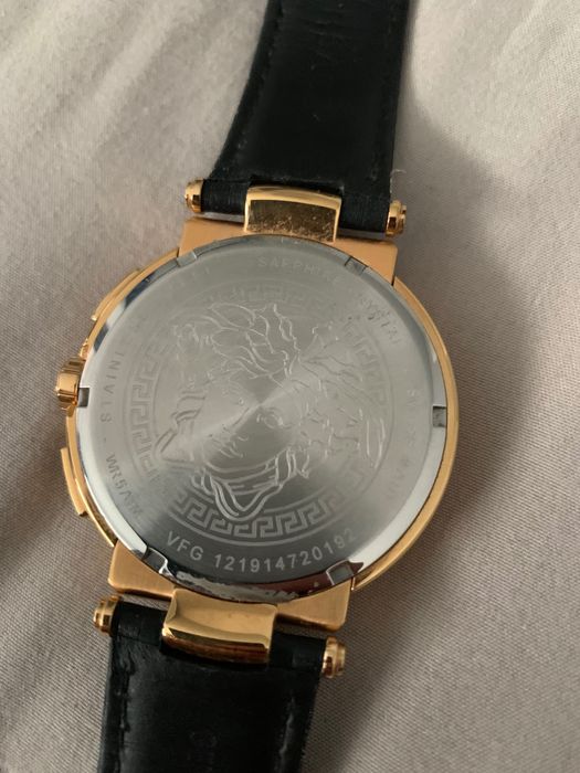 Часовник Versace Оригинал