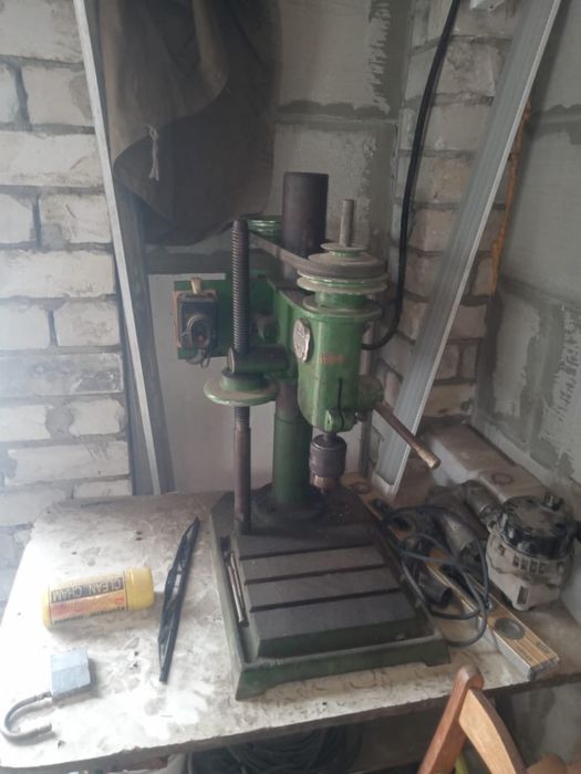 Продам сверлильный станок