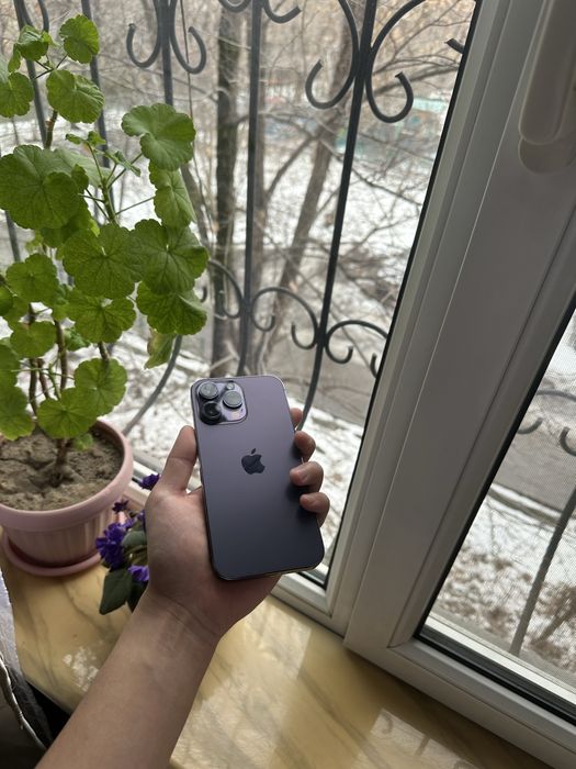 Продаю iPhone 14 Pro Max 256gb в отличном состояние