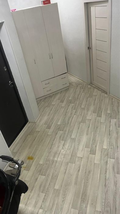 2 бөлмелі пәтер сатылады, жаңа ремонт, жарық әрі кең”