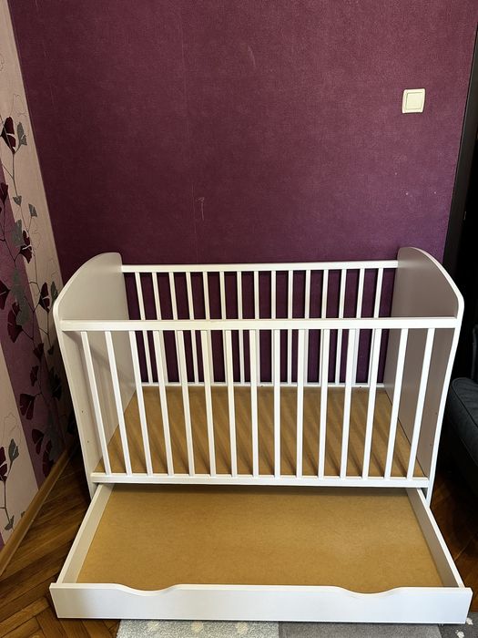 Запазена детска кошара