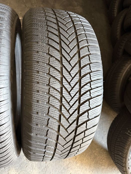 2 anvelope iarna 255/55/19 , Bridgestone , DOT 5123 , 6 mm