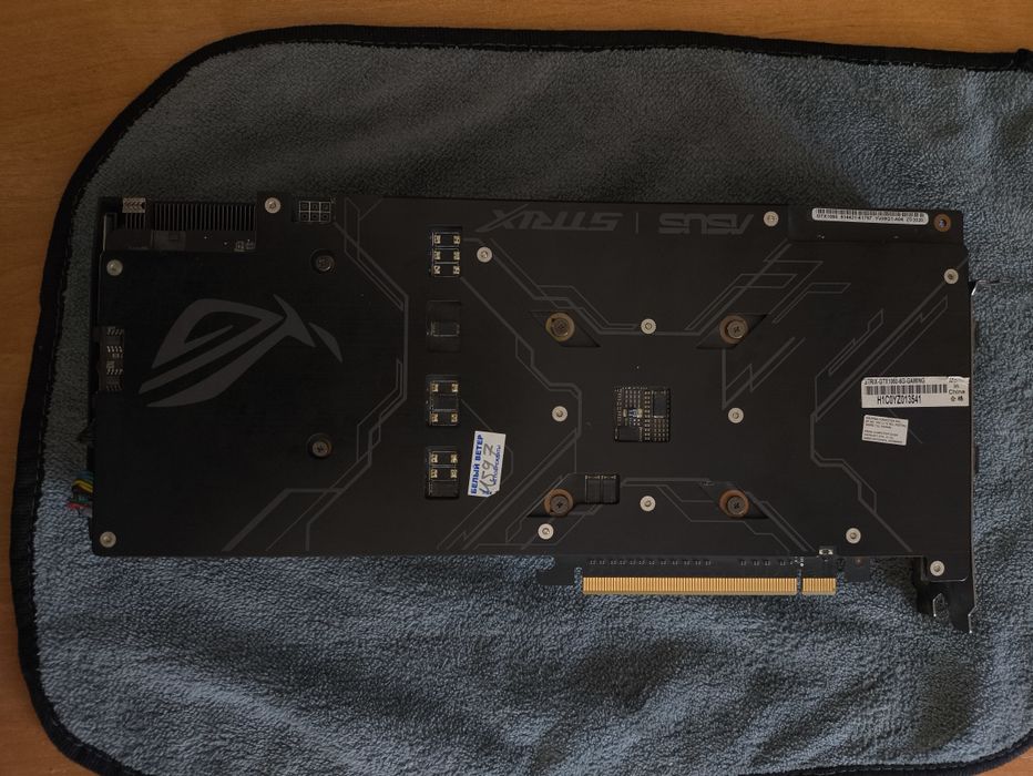 GTX 1060 Asus rog strix 6gb
