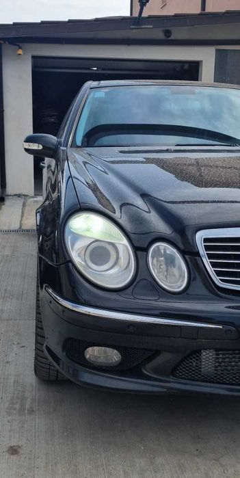 Продавам рециклирани ксенонови фарове за W211