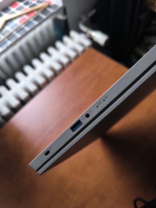 Laptop Eco-Friendly Acer Aspire Vero AV15-52 – Intel i5 Gen 12, 8GB RA