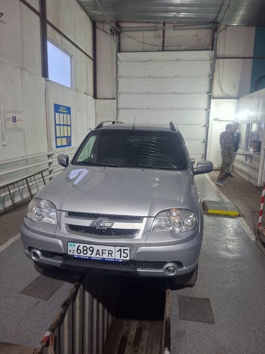 Продам ниву шевролет