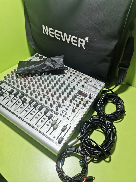 Mixer pasiv BEHRINGER Eurorak UB 2222 FX - PRO