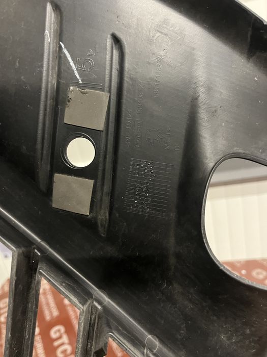 Решетка Peugeot Expert 2016-