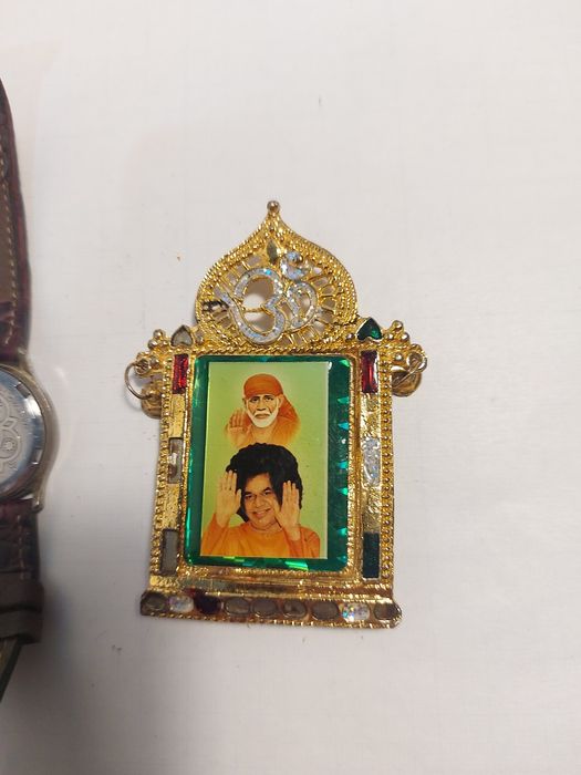 Часы наручные  кварцевые.