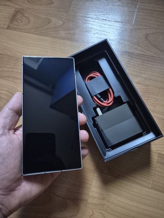 Nubia Redmagic 9Pro+ 16/512 gb.