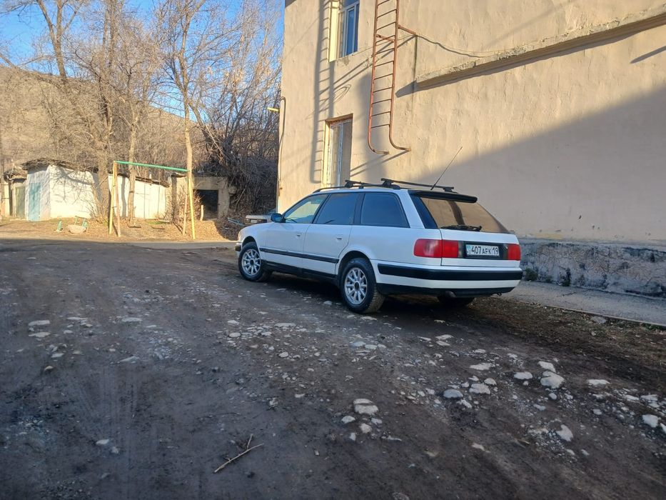 Продам Audi 100 c4