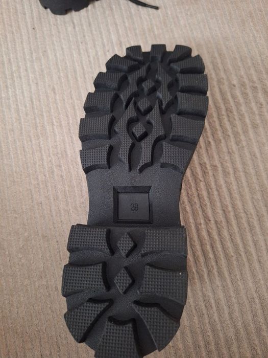 Лоферы женские, черные