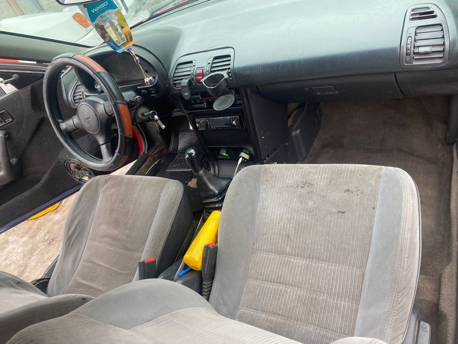 Продам мазду 323