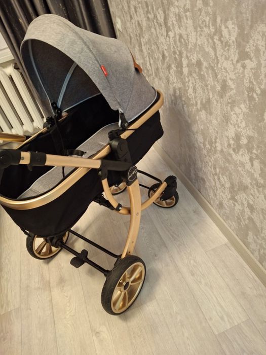 Продам детскую коляску