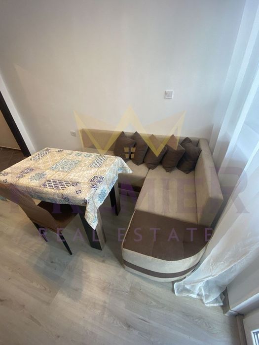 Дава се под наем Едностаен апартамент в Варна, Център - 30 кв.м за 239.19 € - Снимка #2