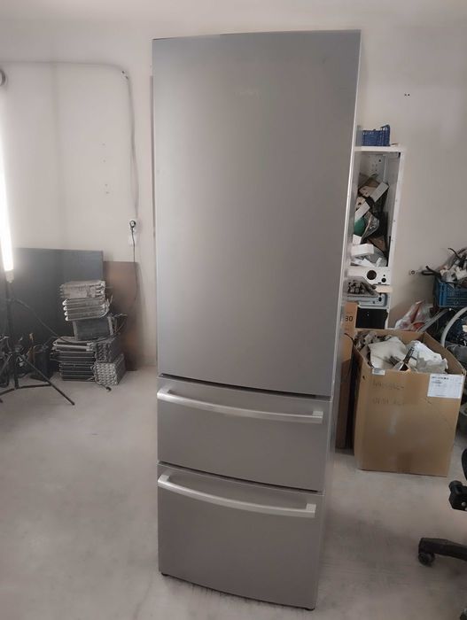 Продавам Хладилник Haier