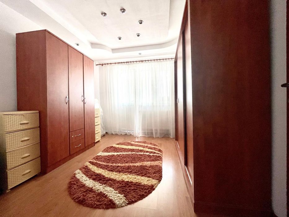 Apartament 3 camere in centru
