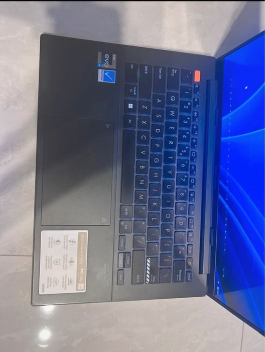 ASUS Vivobook S 14 OLED S5404VA