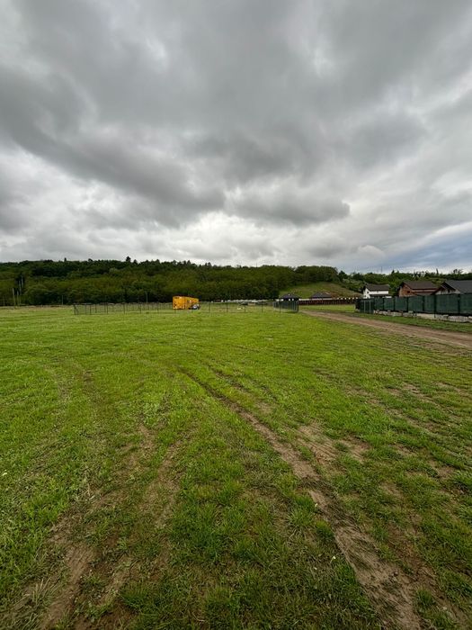 Vand teren intravilan in cartier Andrăsesti