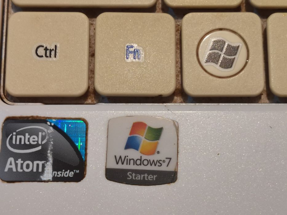 Asеr Нетбук (Экрани синган) сотилади