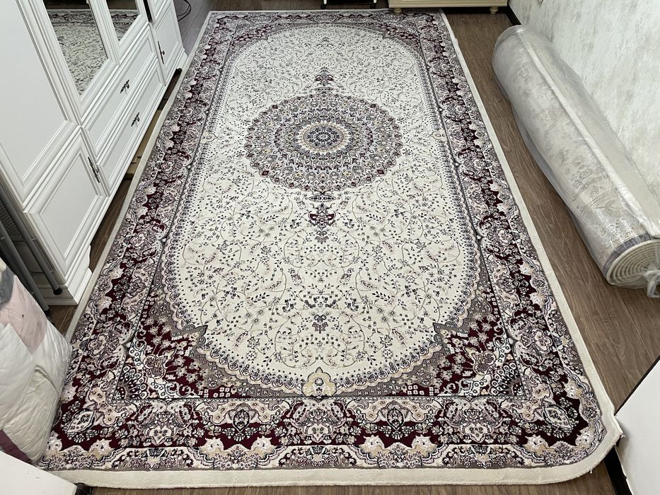 Ковры для зала, балкона и спальни.